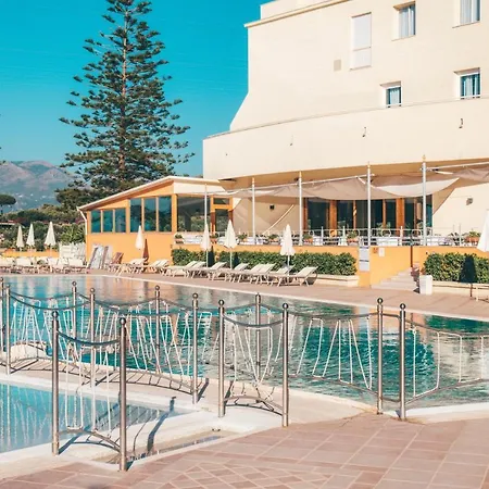 Grand Vesuvio Hotel