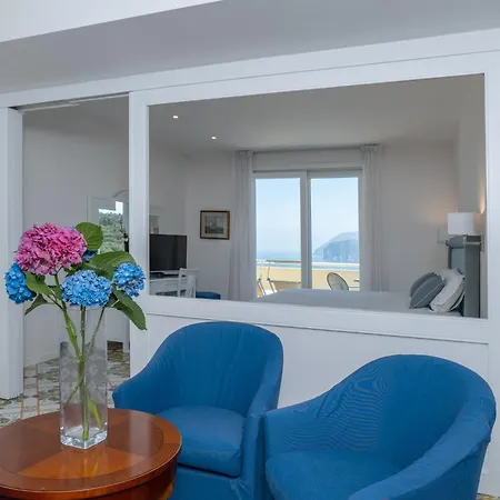 Grand Vesuvio Hotel