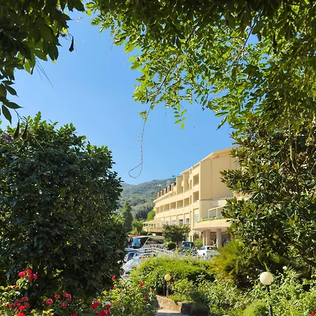Hotel Grand Vesuvio