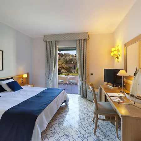Hotel Grand Vesuvio