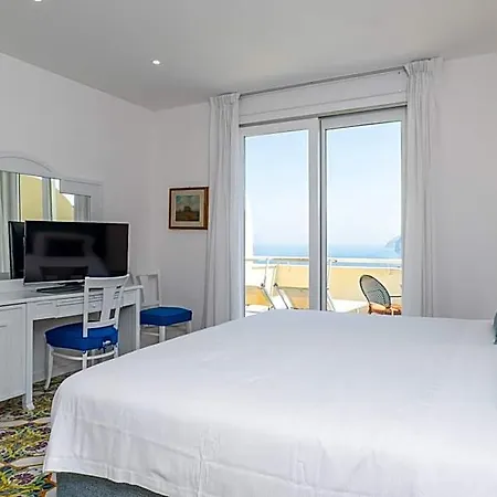 Grand Vesuvio Hotel