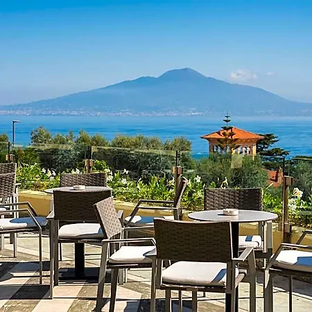 Grand Vesuvio Hotel