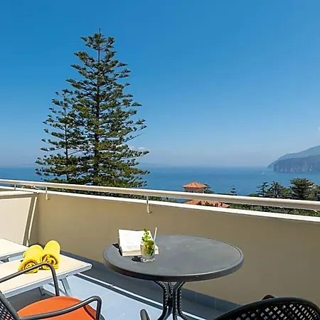 Grand Vesuvio Hotel