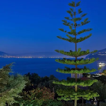 Grand Vesuvio Готель 4*