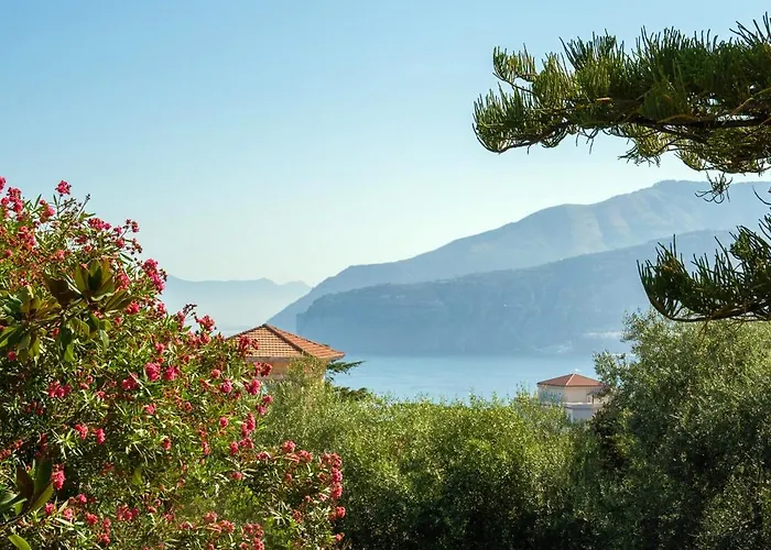 Готель Grand Vesuvio